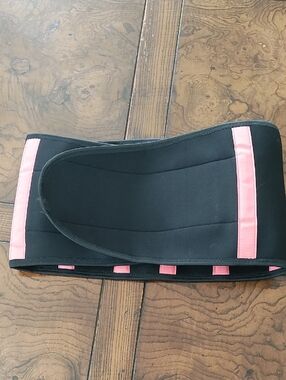 Brand new SZ-Climax back brace pink and black packaging and instructions include